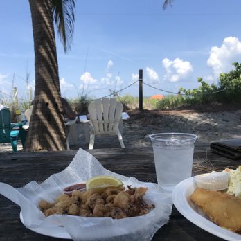 The Mucky Duck - Lunch with a view; just steps from the beach // IG: @fullofsoflo - Seafood Near Me - Captiva, Florida The Mucky Duck - Lunch with a view; just steps from the beach // IG: @fullofsoflo - Seafood Near Me - Captiva, Florida