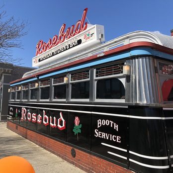 Rosebud Bar & Kitchen - New American Near Me - Somerville, Massachusetts
