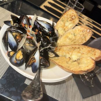 Tiburon Coastal Cuisine - Mussels!!! - Seafood Near Me - Fishers, Indiana