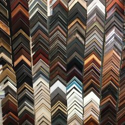 Starvin' Artist - Thousands of Framing corners from the tip top designers to choose from.