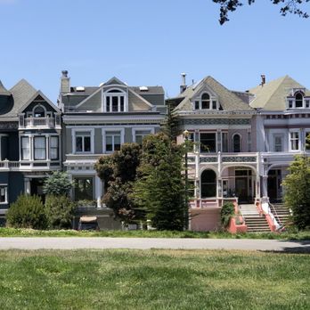 Alamo Square - Less photographed homes on Scott Street - Parks Near Me - San Francisco, California Alamo Square - Less photographed homes on Scott Street - Parks Near Me - San Francisco, California