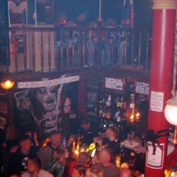 Black Label-Irish Pub