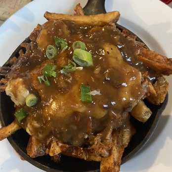 The Peddlers Daughter - Poutine was great - Irish Pub Near Me - Haverhill, Massachusetts