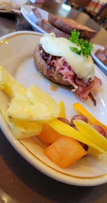 Table 65 Bistro and Gelato Cafe by null