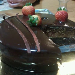 Moka Patisserie - Raspberry chocolate cake