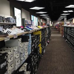 Off Broadway Shoe Warehouse
