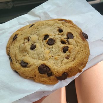Frankly Plant Based Kitchen - Chocolate Chip Cookie - Hot Dogs Near Me Frankly Plant Based Kitchen - Chocolate Chip Cookie - Hot Dogs Near Me