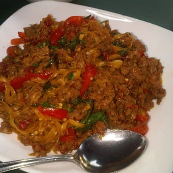 SriPraPhai Thai Restaurant - Drunken noodles - Thai Near Me - Woodside, New York SriPraPhai Thai Restaurant - Drunken noodles - Thai Near Me - Woodside, New York