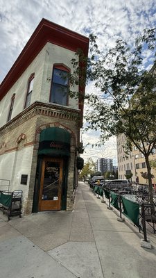 Genna's Lounge by null