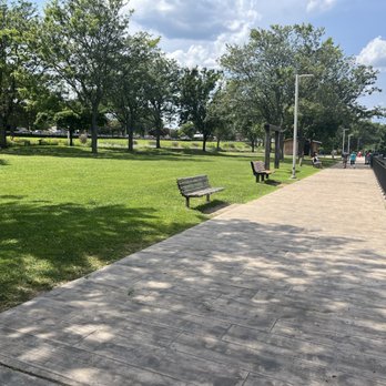 Harbor Park - Pathway - Parks Near Me - Middletown, Connecticut