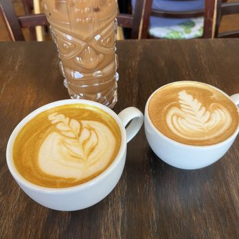 Lost Parrot Cafe - Cali Gold Turmeric Latte, Cappuccino, and The Dusty Dena Latte - Breakfast & Brunch Near Me - South Pasadena, California Lost Parrot Cafe - Cali Gold Turmeric Latte, Cappuccino, and The Dusty Dena Latte - Breakfast & Brunch Near Me - South Pasadena, California