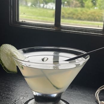 Red Coach Inn - Cucumber infusion - Hotels Near Me - Niagara Falls, New York