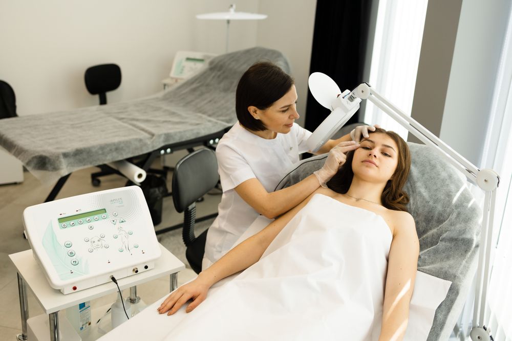 Kravets Electrolysis Logo