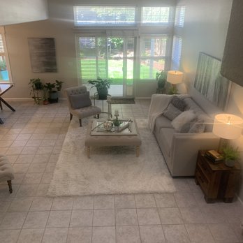 WC Staging - Living room & backyard - Home Organization Near Me WC Staging - Living room & backyard - Home Organization Near Me