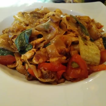 Yummy Thai - Pud Kee Mow - Thai Near Me - Buffalo, New York Yummy Thai - Pud Kee Mow - Thai Near Me - Buffalo, New York