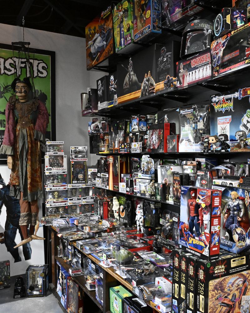 Moosehead Toys and Comics Logo