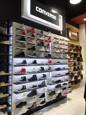 Shoe Palace by null