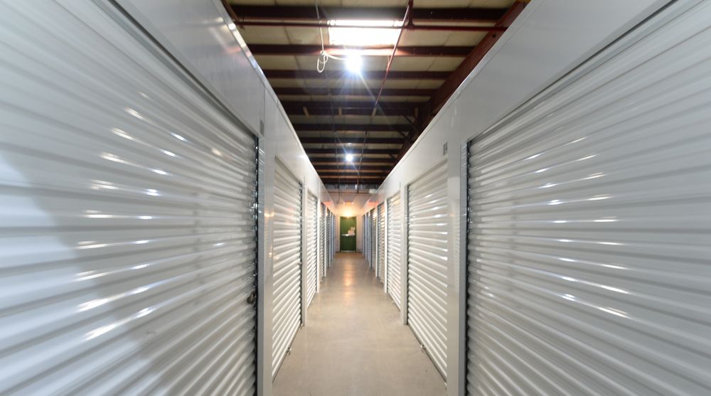 STORAGE KING USA Updated September 2024 19 Photos 1252 Mina Ave