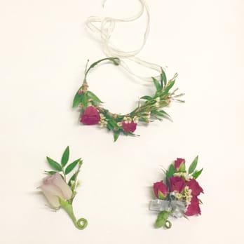 Flower Duet - Wedding Series, Personal Flowers class. - Florists Near Me - Torrance, California Flower Duet - Wedding Series, Personal Flowers class. - Florists Near Me - Torrance, California
