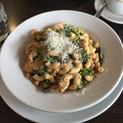Chicken pasta in wine sauce