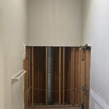 Big Fellas Junk Removal Reno - Bathroom demo job - Junk Removal & Hauling Near Me Big Fellas Junk Removal Reno - Bathroom demo job - Junk Removal & Hauling Near Me