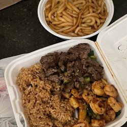 Hibachi Bowl - Hibachi Steak and Shrimp and vegetable soba noodles