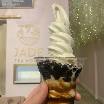 Jade Tea House - Brown sugar boba sundae with vanilla soft serve - Desserts Near Me - Davie, Florida Jade Tea House - Brown sugar boba sundae with vanilla soft serve - Desserts Near Me - Davie, Florida