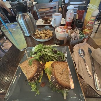 First Watch - BLTE Sandwich with Pineapple Express drink - Breakfast & Brunch Near Me - West Palm Beach, Florida