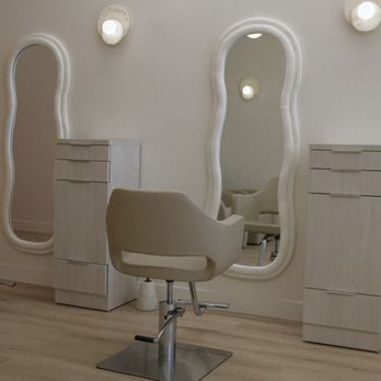 Root Parlour - Clean and bright! - Hair Salons Near Me - Long Beach, California Root Parlour - Clean and bright! - Hair Salons Near Me - Long Beach, California