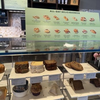 Starbucks - Coffee & Tea Near Me - Crescent City, California