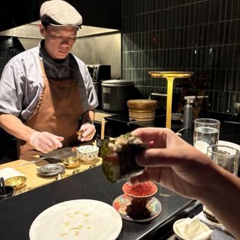 1033 Omakase - Wine Bars Near Me - Milwaukee, Wisconsin