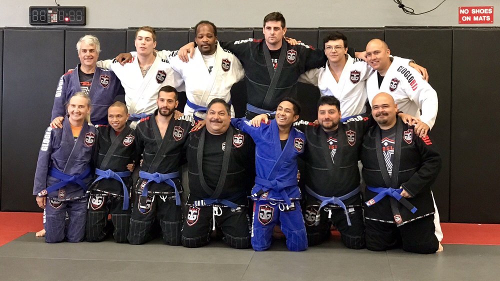 GLOGLO BRAZILIAN JIUJITSU KICKBOXING & FITNESS 352 Photos & 78