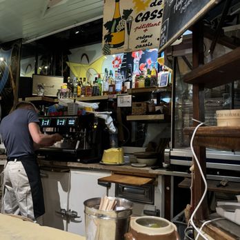Le Petit Vendôme - Refuses service to Americans/tourists - unreal - Sandwiches Near Me - Paris, 75 Le Petit Vendôme - Refuses service to Americans/tourists - unreal - Sandwiches Near Me - Paris, 75