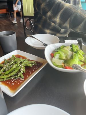 Thai Fusion Restaurant & Lounge by null