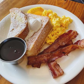 Moke’s Bread And Breakfast - Sunrise breakfast- French toast - Breakfast & Brunch Near Me - Honolulu, Hawaii Moke’s Bread And Breakfast - Sunrise breakfast- French toast - Breakfast & Brunch Near Me - Honolulu, Hawaii