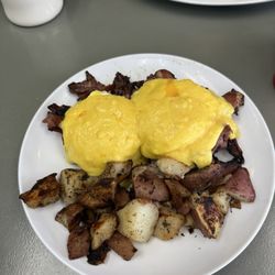 Pastrami Benedict