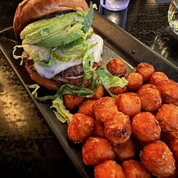 Warehouse Kitchen + Sports Bar - Burger