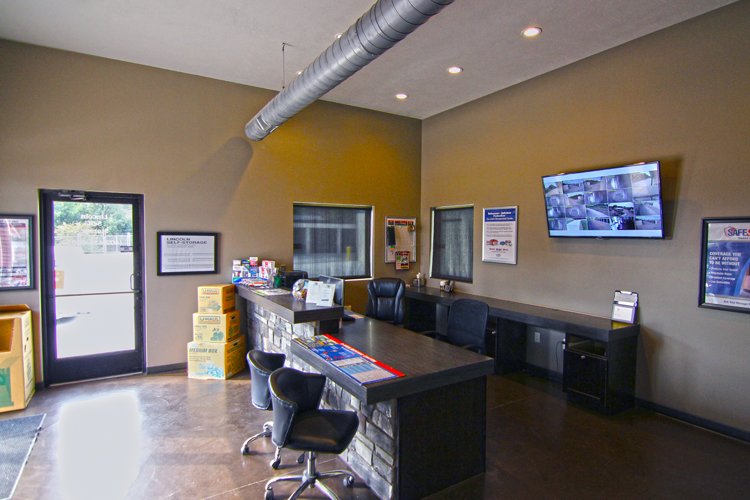 LINCOLN SELF STORAGE 11 Photos Self Storage 801 S Coddington Ave