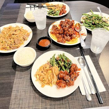 Chef K - Shanghai Crispy Spare Ribs Beef Chow Fun Green Dry Fried String Beans - Chinese Near Me - Temecula, California
