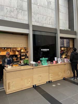 Kudedon Chirashi Bowl Restaurant by null