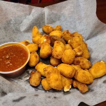 Angelo's Pizzeria - Cheese curds with sauce - Italian Near Me - Rock Falls, Illinois Angelo's Pizzeria - Cheese curds with sauce - Italian Near Me - Rock Falls, Illinois