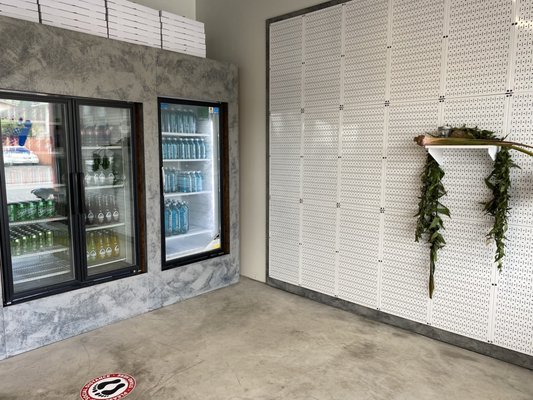 'ili'ili Cash & Carry by null