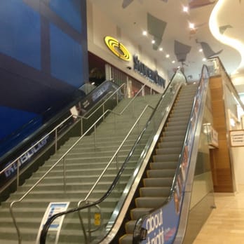 Cineplex Cinemas Yorkdale - Cinema Near Me - Toronto, Ontario