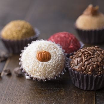 Delicia Gourmet Brigadeiro - Fall brigadeiro tray - Desserts Near Me Delicia Gourmet Brigadeiro - Fall brigadeiro tray - Desserts Near Me