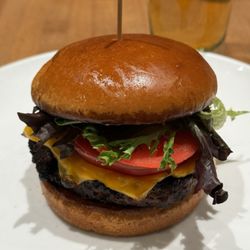 Cheeseburger cooked very well. Tasty.