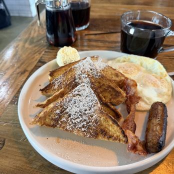 Maniac-Mikes Cafe - New American Near Me - Upland, California Maniac-Mikes Cafe - New American Near Me - Upland, California