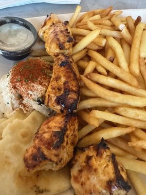 Luna Grill The Hill by null