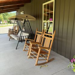 Big Mike's Coffee Shop - Outside seating