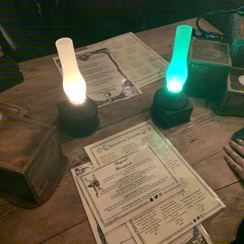 The Cauldron - Table - Pubs Near Me - London, XGL