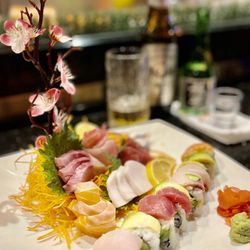 Mt Fuji - Sashimi Sampler